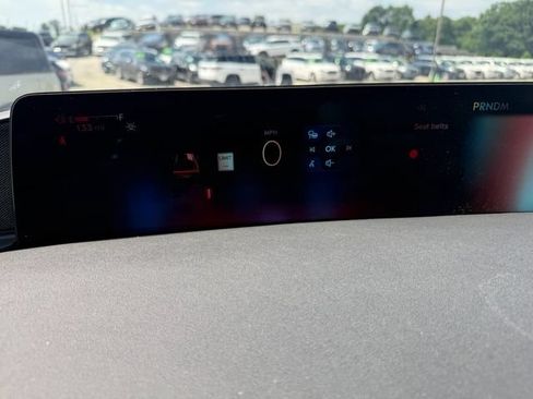 Used 2025 Lincoln Navigator L Reserve AWD/4WD image 23