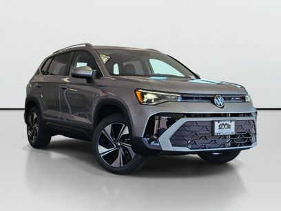 New 2026 Volkswagen Taos SE