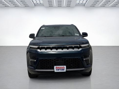 New 2026 Jeep Grand Wagoneer 4WD image 2