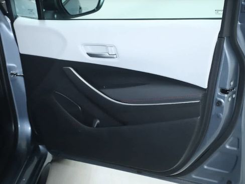 Certified 2024 Toyota Corolla SE image 30