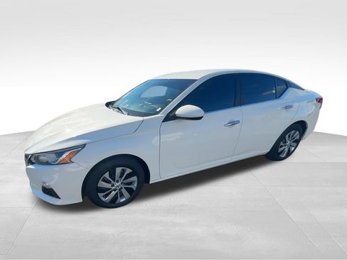 Used 2020 Nissan Altima 2.5 S FWD image 4