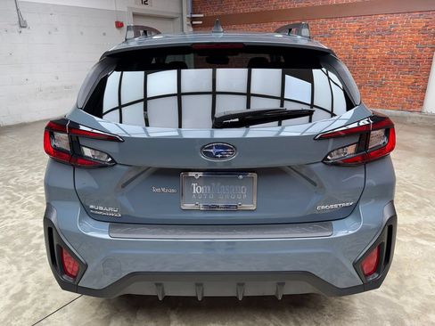 Used 2024 Subaru Crosstrek 2.0i Premium AWD/4WD image 4