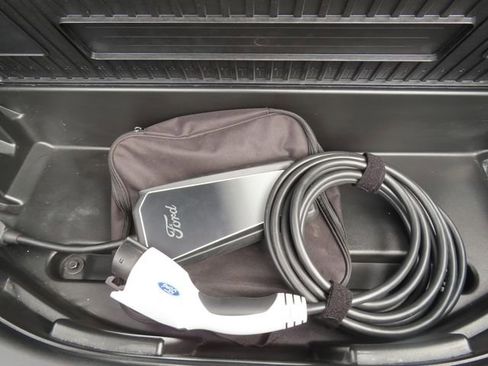 Used 2022 Ford F150 Lightning Lariat AWD/4WD image 44