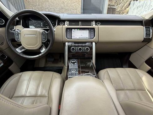 Used 2016 Land Rover Range Rover HSE image 23