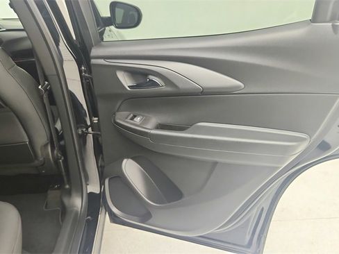 Certified 2023 Chevrolet TrailBlazer RS w/ Sun and Liftgate Package image 34