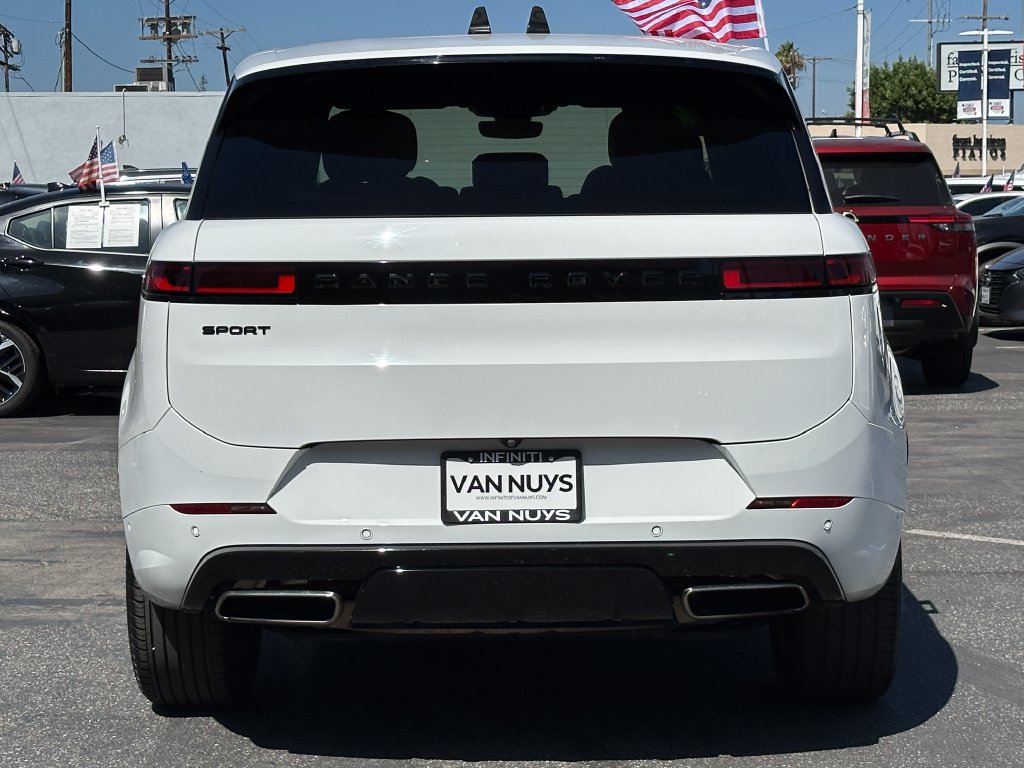 Used 2024 Land Rover Range Rover Sport Dynamic SE AWD/4WD image 6