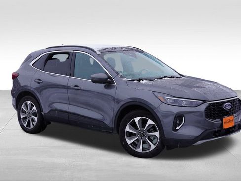 Certified 2023 Ford Escape Platinum image 3