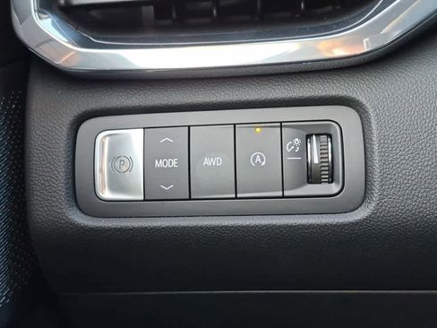 Used 2025 GMC Acadia Denali w/ Super Cruise Package image 20