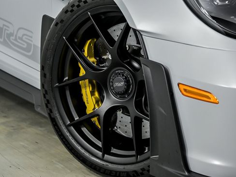 Used 2024 Porsche 911 GT3 RS RWD image 3