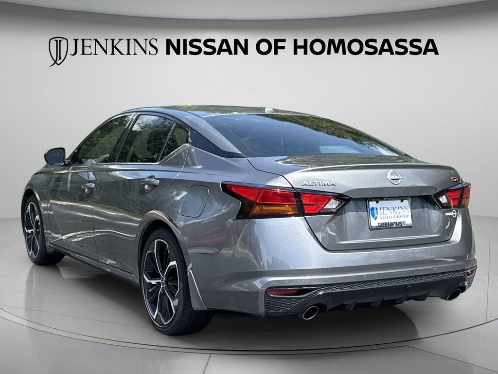 Certified 2024 Nissan Altima 2.5 SR FWD image 10