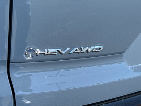 New 2026 Toyota Crown Signia Limited image 10