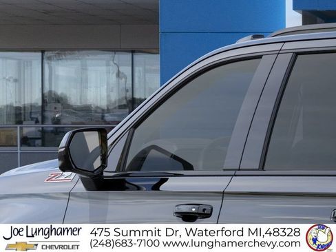 New 2026 Chevrolet Suburban Z71 w/ Z71 Off-Road Package AWD/4WD image 14