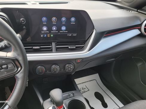 Used 2024 Chevrolet Trax RS FWD image 21