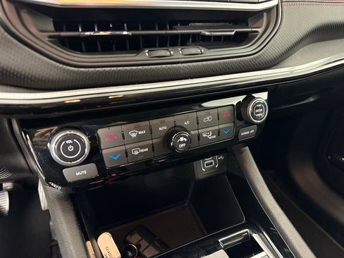 Used 2022 Jeep Compass Trailhawk w/ Trailhawk Elite Group image 20