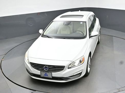 Used 2015 Volvo V60 T5 Premier Plus FWD image 22