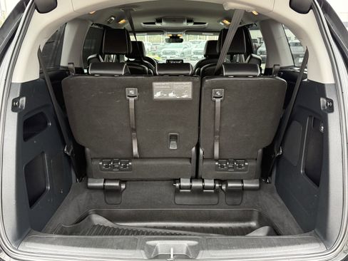 Used 2023 Honda Odyssey Elite image 32