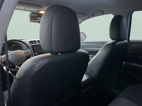 Used 2024 Mitsubishi Outlander Sport SE image 13