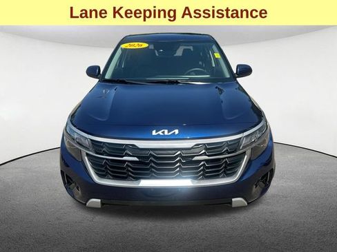Used 2026 Kia Seltos LX AWD/4WD image 4