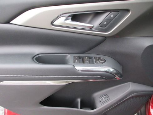 New 2026 Chevrolet Traverse LT w/ Sun and Wheel Package image 21