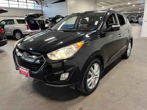 Used 2011 Hyundai Tucson Limited w/ Premium Pkg 3 FWD image 7