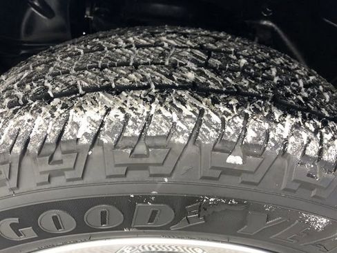 Used 2021 RAM 1500 Laramie w/ Sport Appearance Package image 31