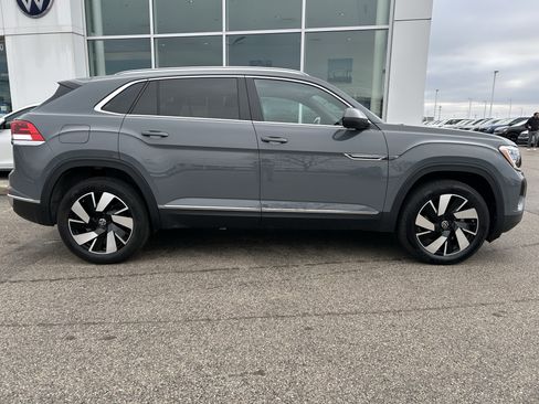 Certified 2025 Volkswagen Atlas Cross Sport SEL image 8