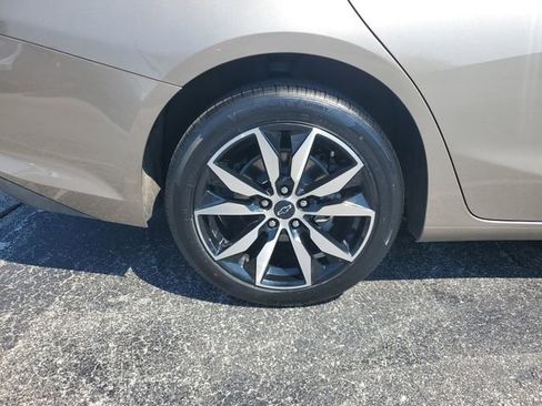 Used 2024 Chevrolet Malibu RS image 3