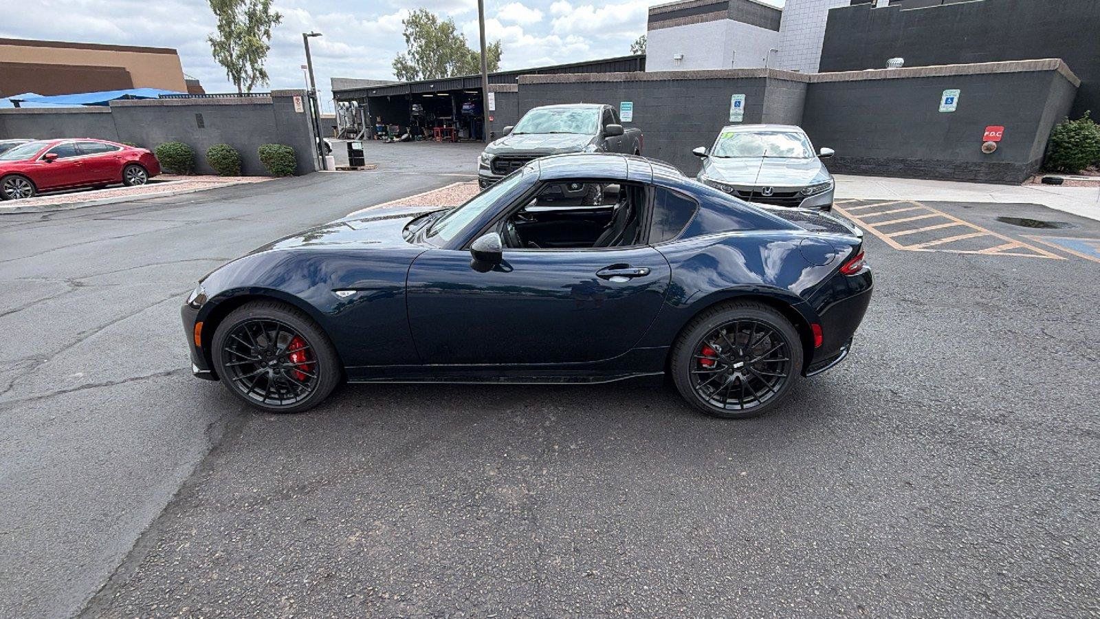 New 2026 MAZDA MX-5 Miata RF Club w/ Weather Package RWD image 4
