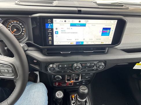 New 2026 Jeep Gladiator Willys image 16