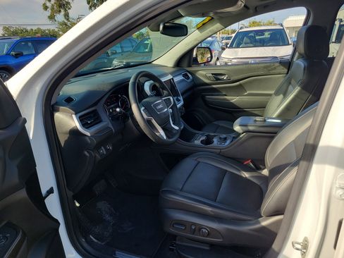 Used 2023 GMC Acadia SLT image 21