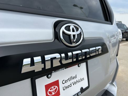 Certified 2023 Toyota 4Runner TRD Off-Road Premium image 5