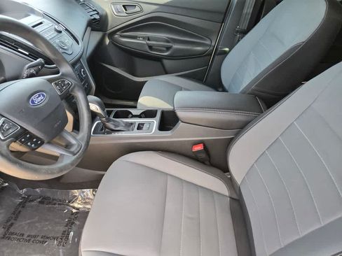 Used 2017 Ford Escape S FWD image 17