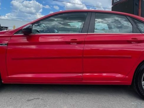 Used 2019 Volkswagen Jetta R-Line w/ R-Line Cold Weather Package image 7