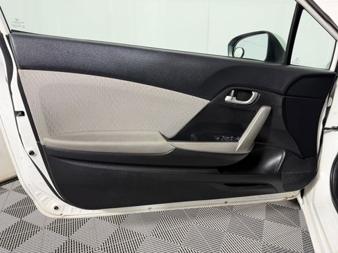 Used 2014 Honda Civic LX image 16
