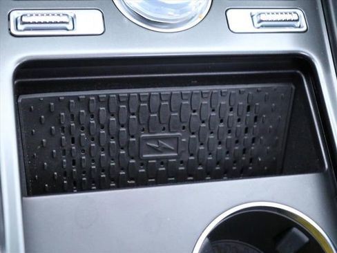 Used 2024 Lincoln Nautilus Reserve w/ Equipment Group 202A image 27