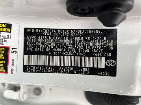 Used 2018 Toyota Camry LE image 18