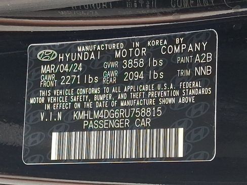 Certified 2024 Hyundai Elantra SEL FWD image 27