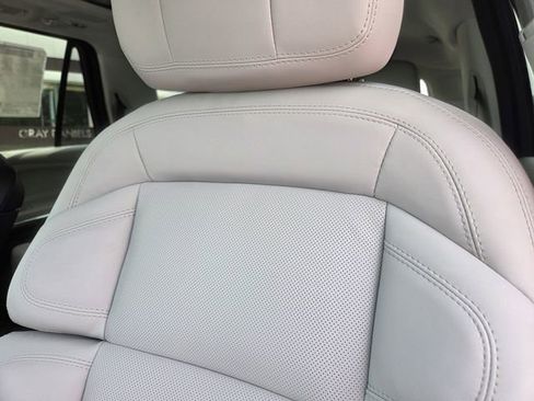 New 2026 Lincoln Navigator Reserve w/ Jet Appearance Package AWD/4WD image 15