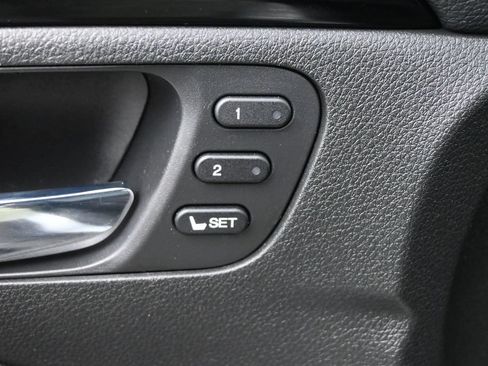 Used 2017 Honda Pilot Elite image 4