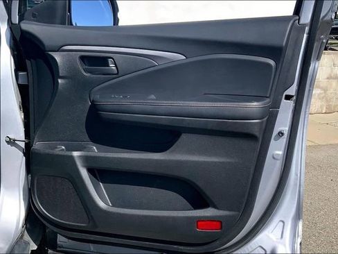 Used 2022 Honda Pilot TrailSport image 24