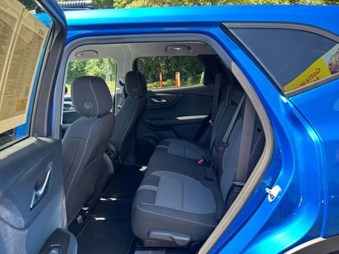 Used 2025 Chevrolet Blazer LT FWD image 27