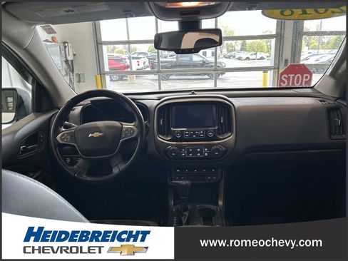 Used 2018 Chevrolet Colorado Z71 AWD/4WD image 16