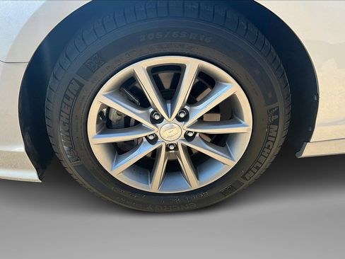 Used 2018 Hyundai Sonata ECO image 2