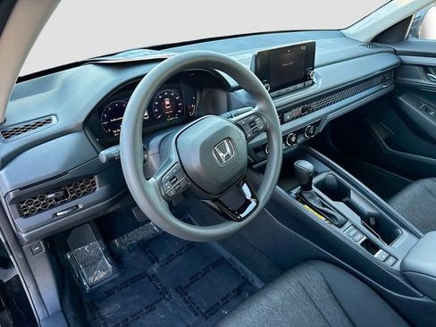 Certified 2023 Honda Accord LX image 9
