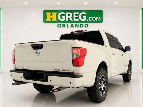 Used 2021 Nissan Titan SV w/ SV Convenience Package AWD/4WD image 6