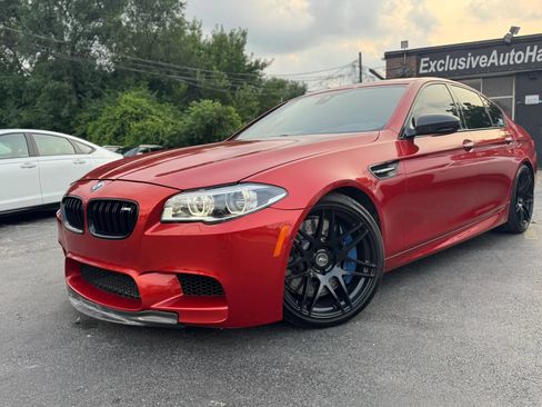 Used 2015 BMW M5 RWD image 2