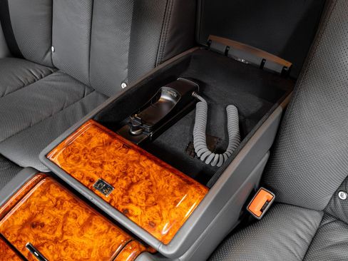 Used 2004 Maybach 57 image 29