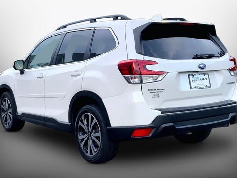 Used 2023 Subaru Forester Limited AWD/4WD image 12