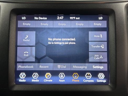 Used 2020 Jeep Cherokee Trailhawk w/ Comfort/Convenience Group AWD/4WD image 8