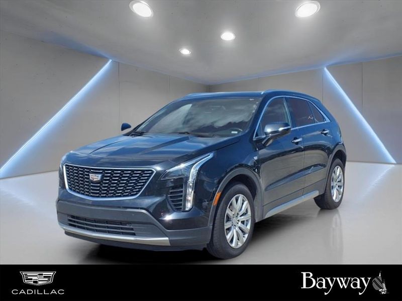 Certified 2023 Cadillac XT4 Premium Luxury image 1